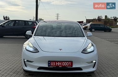 Седан Tesla Model 3 2018 в Луцьку