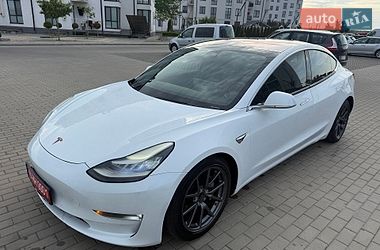 Седан Tesla Model 3 2018 в Луцьку