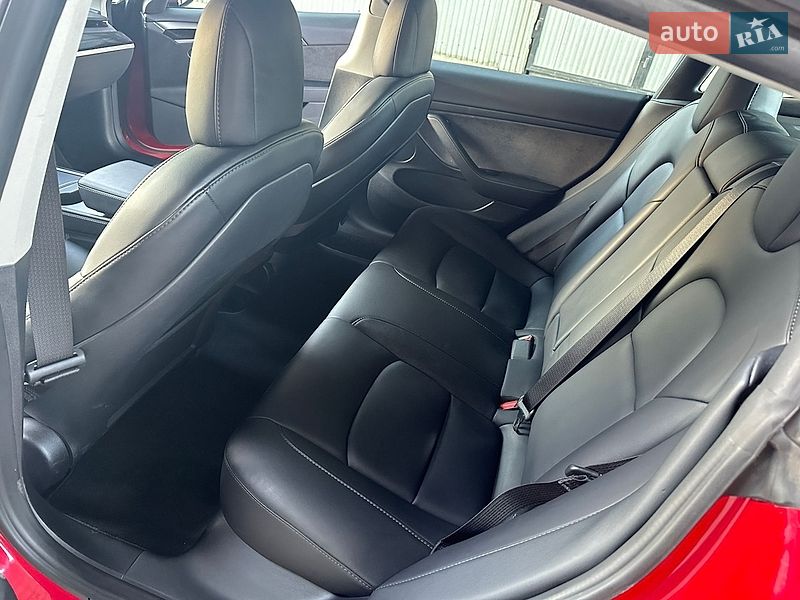 Седан Tesla Model 3 2022 в Черновцах фото 15 Седан Tesla Model 3 2022 в Черновцах