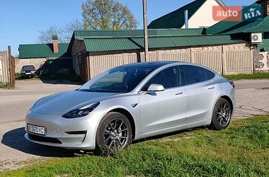 Седан Tesla Model 3 2018 в Сквирі