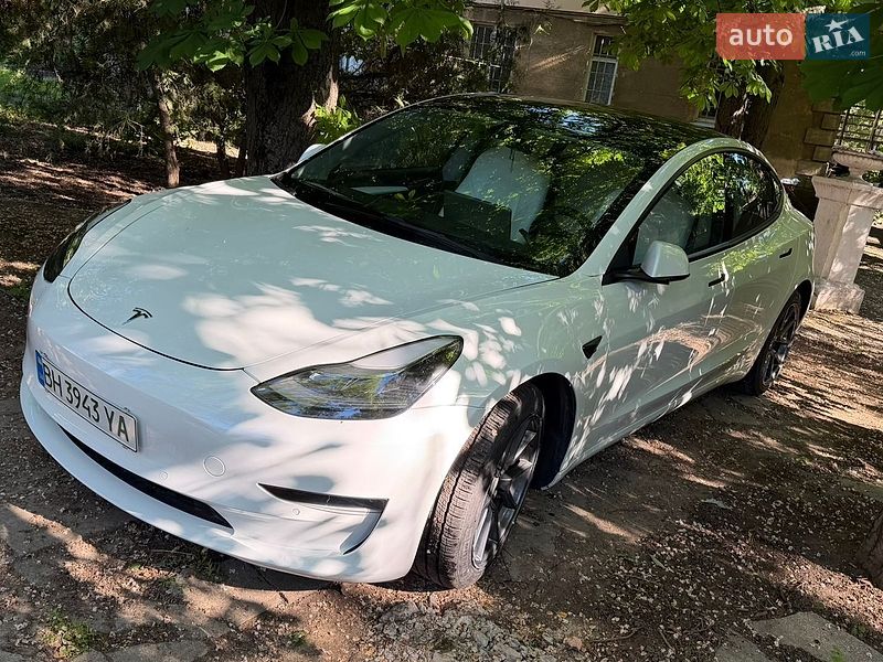 Седан Tesla Model 3 2021 в Одессе