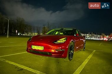 Седан Tesla Model 3 2018 в Києві