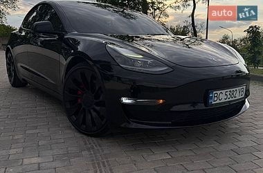 Седан Tesla Model 3 2021 в Запоріжжі
