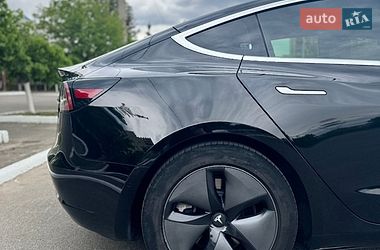 Седан Tesla Model 3 2019 в Києві