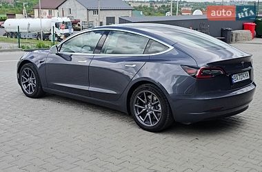 Седан Tesla Model 3 2020 в Кам'янець-Подільському