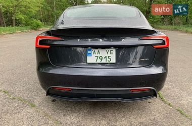 Седан Tesla Model 3 2024 в Києві