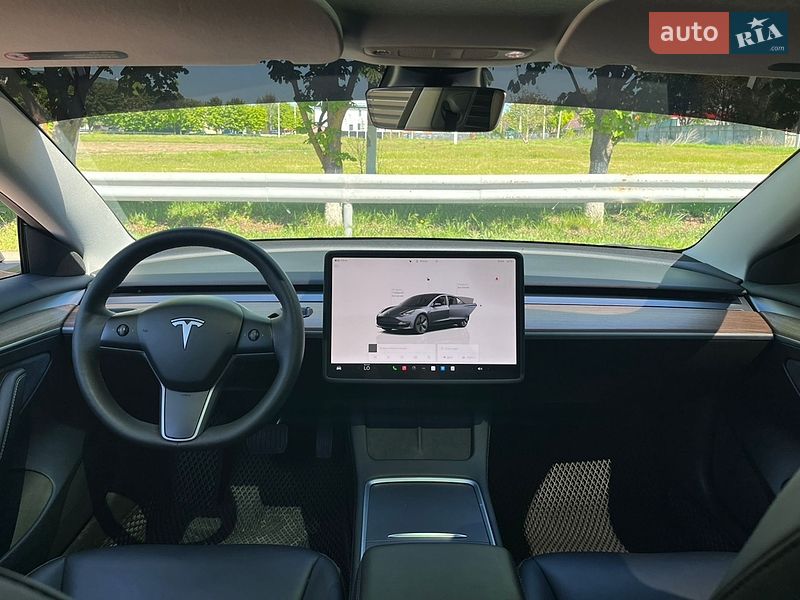 Седан Tesla Model 3 2023 в Одесі фото 21 Седан Tesla Model 3 2023 в Одесі