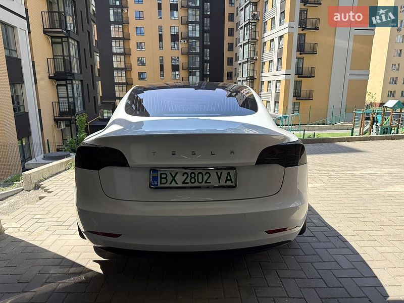 Седан Tesla Model 3 2018 в Хмельницком