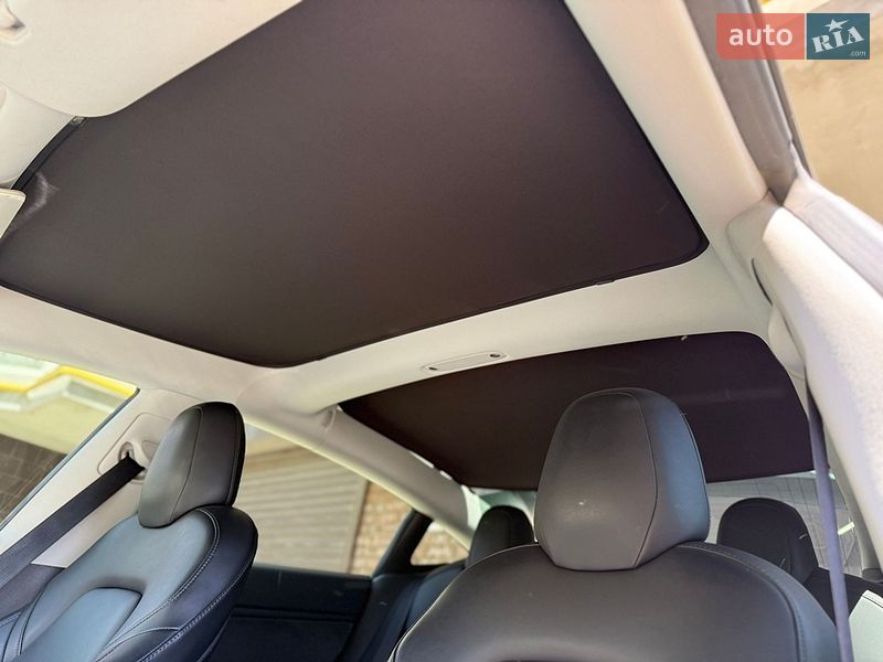 Седан Tesla Model 3 2018 в Хмельницком