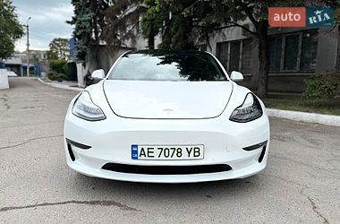 Седан Tesla Model 3 2018 в Кам'янському