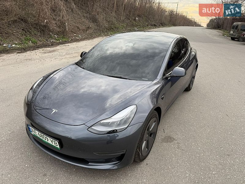 Седан Tesla Model 3 2023 в Дніпрі фото Седан Tesla Model 3 2023 в Дніпрі