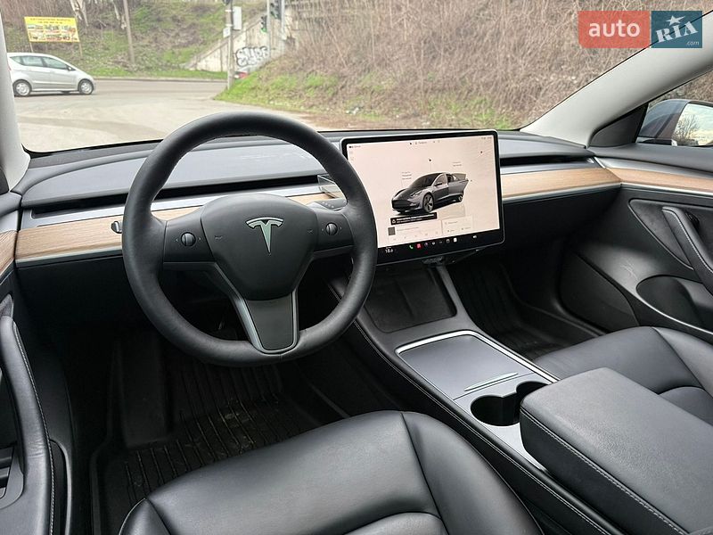 Седан Tesla Model 3 2023 в Дніпрі фото 23 Седан Tesla Model 3 2023 в Дніпрі