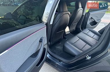 Седан Tesla Model 3 2025 в Києві