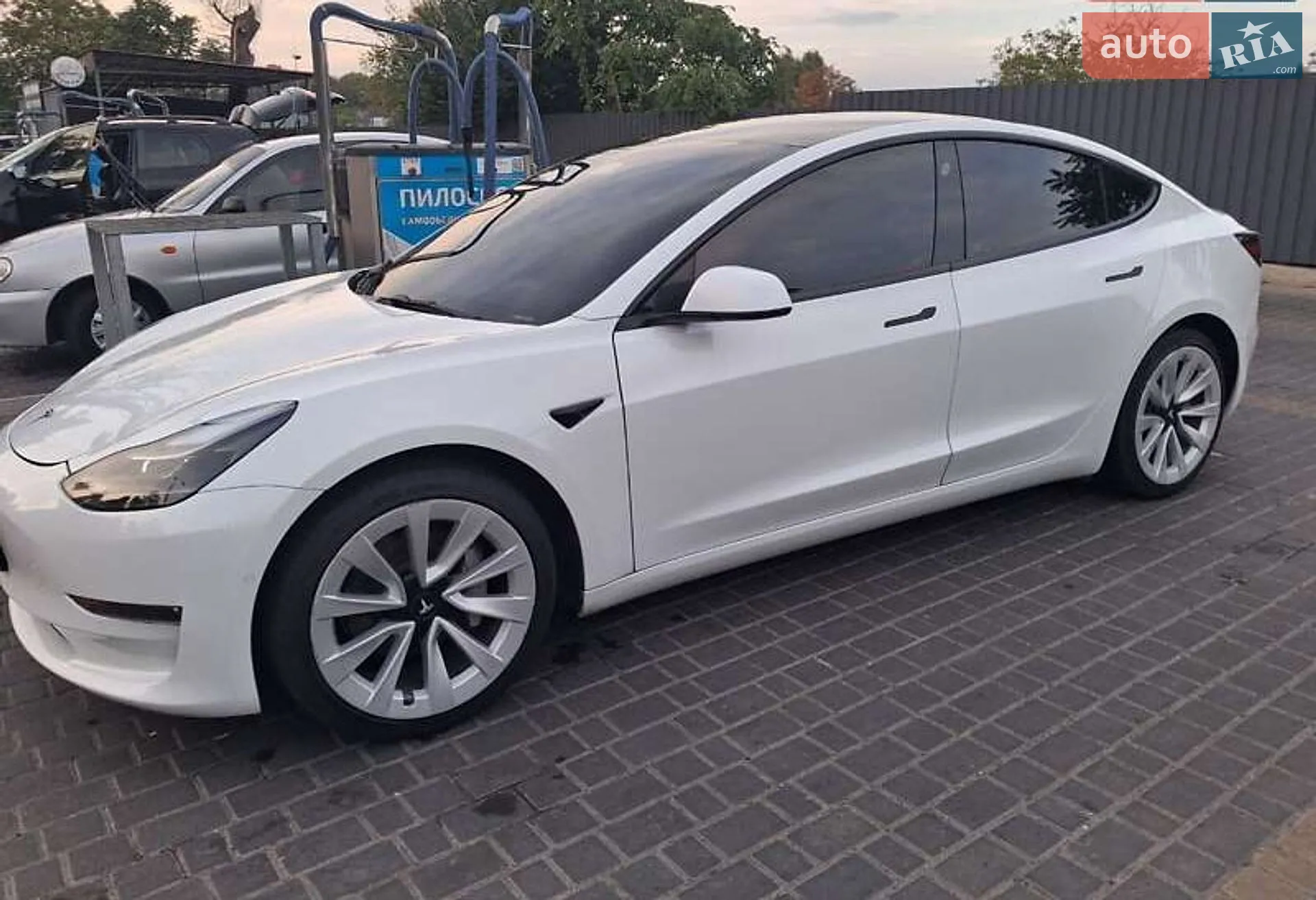 2022 Tesla Model 3 - мініатюра 3
