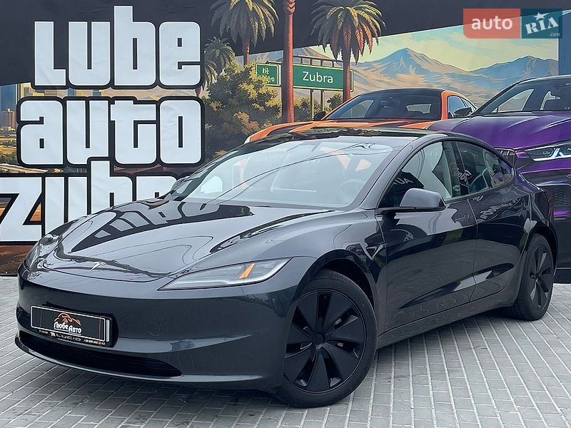 Tesla Model 3 2024