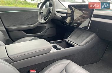 Седан Tesla Model 3 2024 в Львові