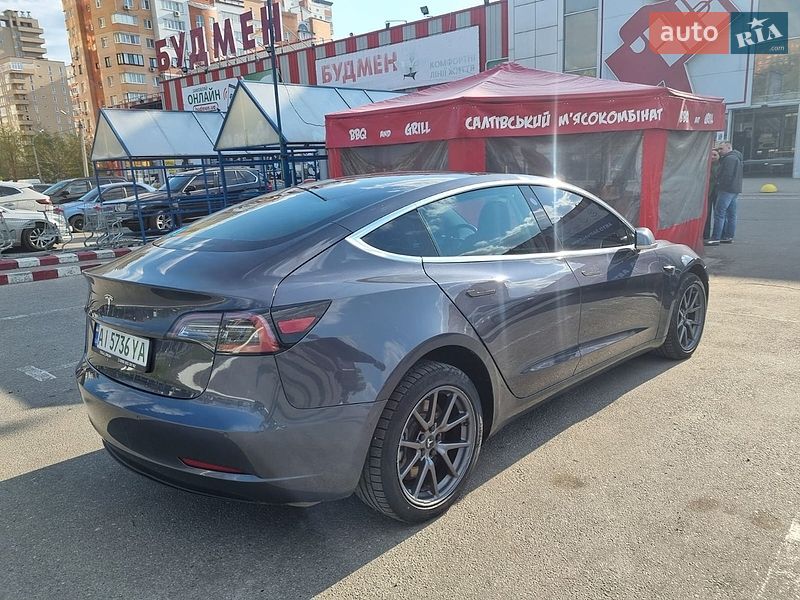 Седан Tesla Model 3 2018 в Харькове