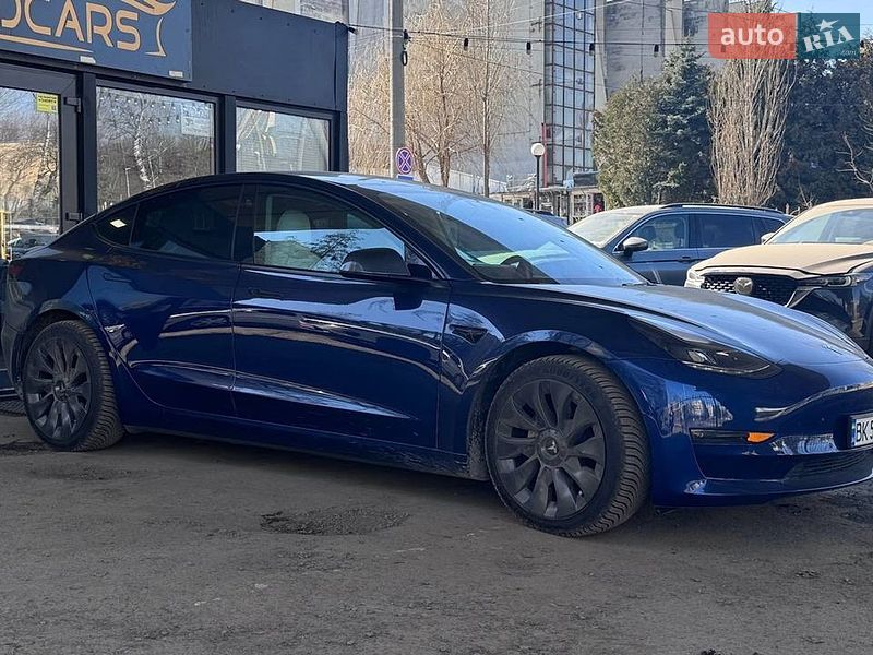 Седан Tesla Model 3 2022 в Львові фото 10 Седан Tesla Model 3 2022 в Львові