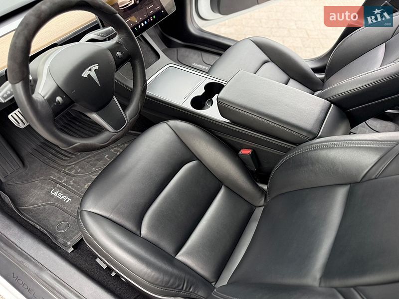 Седан Tesla Model 3 2022 в Киеве фото 44 Седан Tesla Model 3 2022 в Киеве