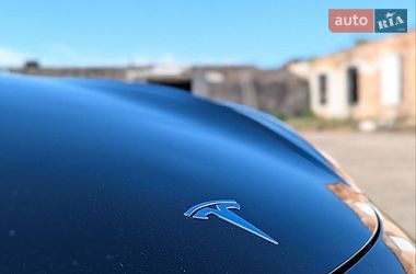 Седан Tesla Model 3 2021 в Камені-Каширському