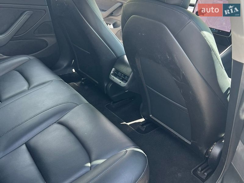 Седан Tesla Model 3 2018 в Одессе