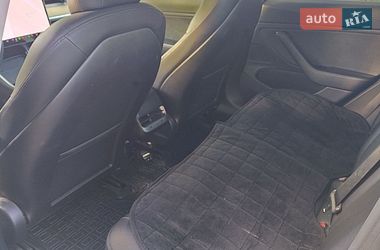 Седан Tesla Model 3 2019 в Кам'янському
