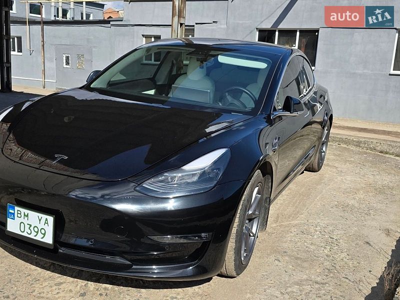 Седан Tesla Model 3 2019 в Сумах