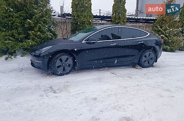 Седан Tesla Model 3 2019 в Сумах