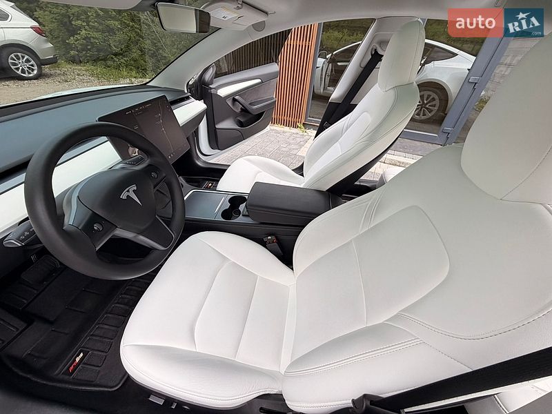 Седан Tesla Model 3 2023 в Яремче фото 11 Седан Tesla Model 3 2023 в Яремче