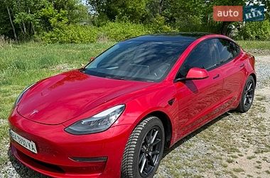 Седан Tesla Model 3 2022 в Шепетовке