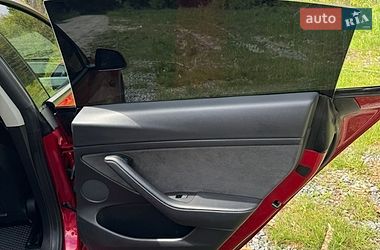 Седан Tesla Model 3 2022 в Шепетовке