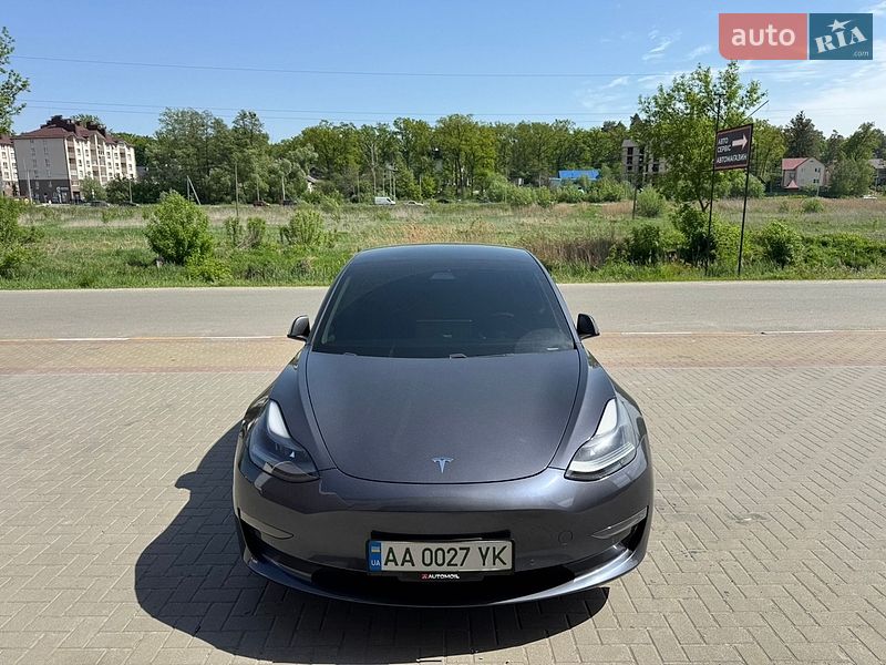 Седан Tesla Model 3 2021 в Ірпені