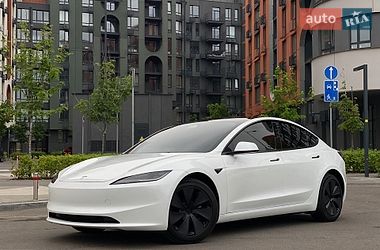 Седан Tesla Model 3 2024 в Києві фото Седан Tesla Model 3 2024 в Києві
