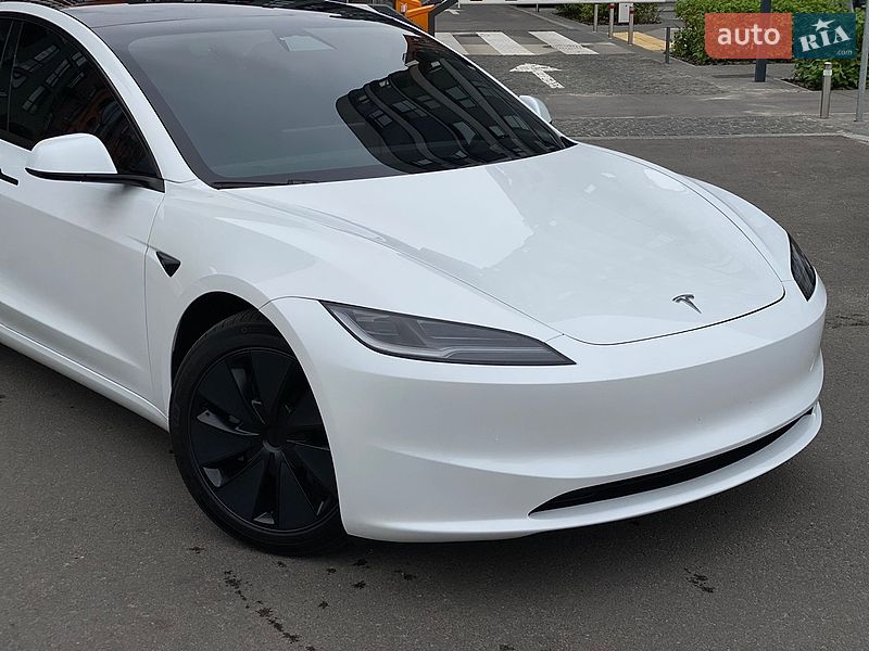 Седан Tesla Model 3 2024 в Києві фото 6 Седан Tesla Model 3 2024 в Києві