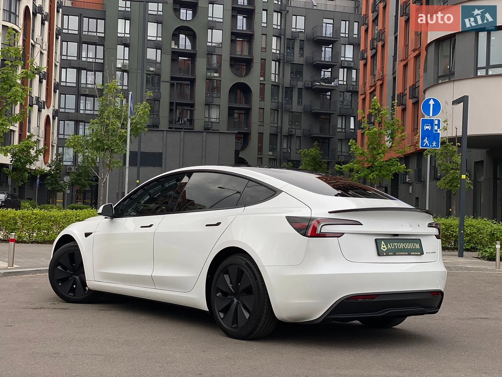 2024 Tesla Model 3 - мініатюра 9