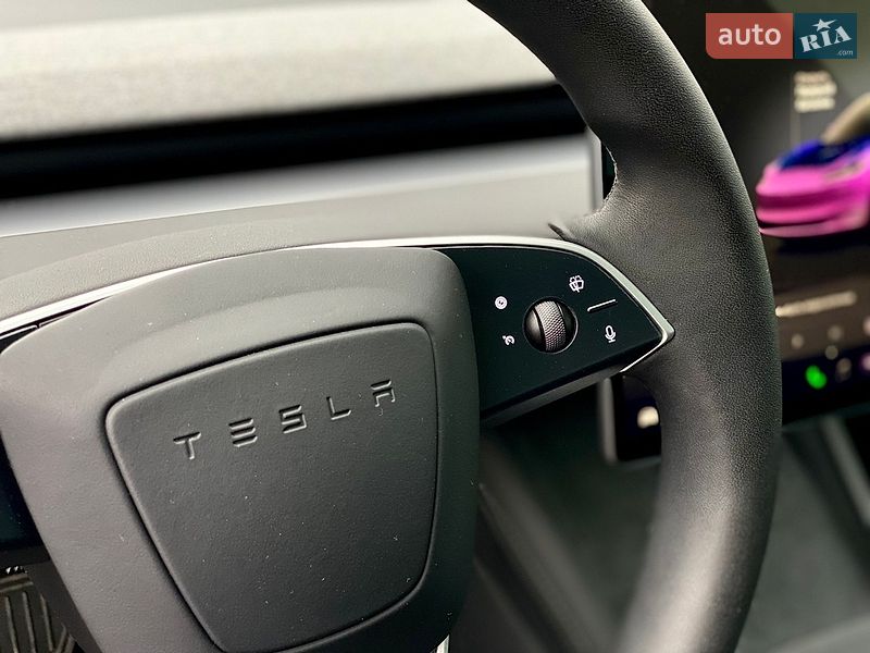 Седан Tesla Model 3 2024 в Києві фото 17 Седан Tesla Model 3 2024 в Києві