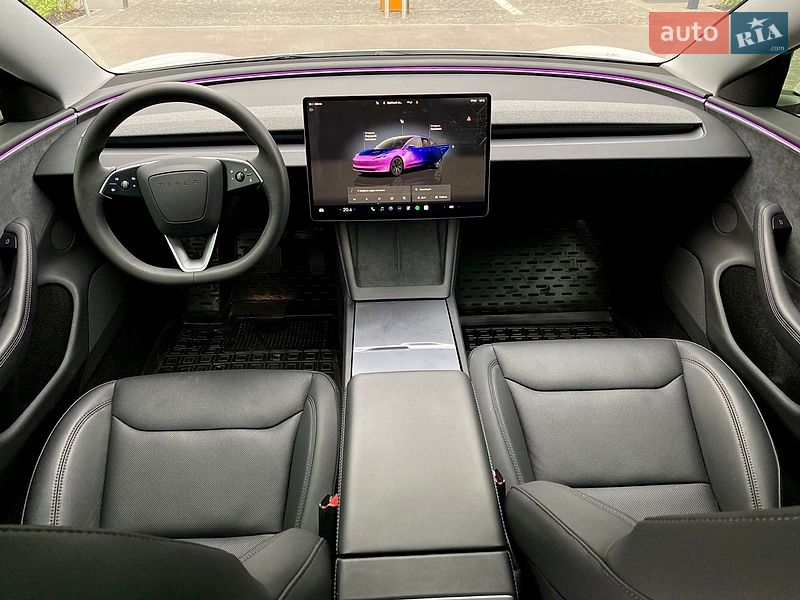 Седан Tesla Model 3 2024 в Киеве
