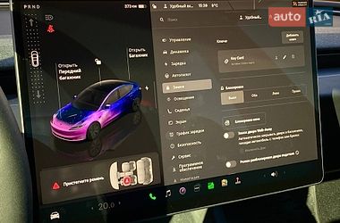 Седан Tesla Model 3 2024 в Киеве