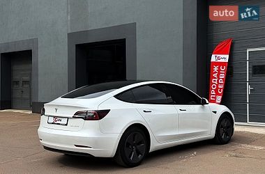 Седан Tesla Model 3 2022 в Києві