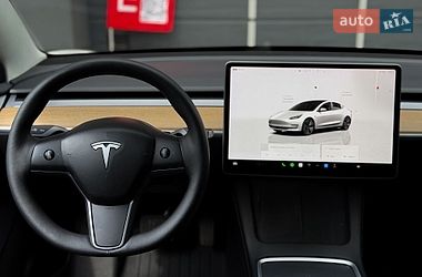 Седан Tesla Model 3 2022 в Києві