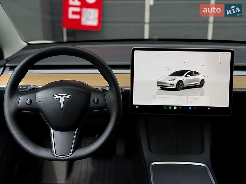 Седан Tesla Model 3 2022 в Києві