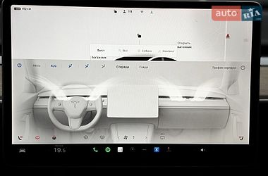 Седан Tesla Model 3 2022 в Києві
