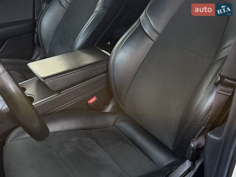 Седан Tesla Model 3 2018 в Кропивницком фото 14 Седан Tesla Model 3 2018 в Кропивницком
