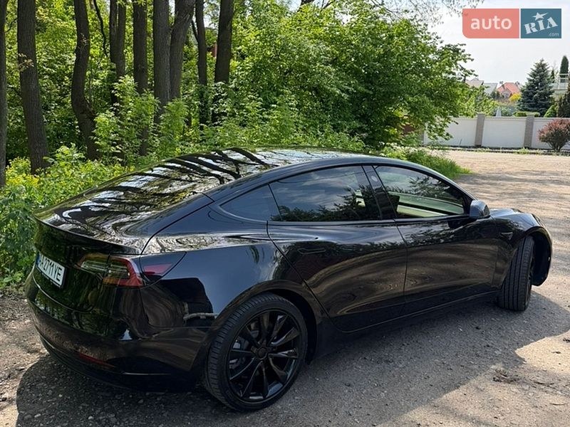 Седан Tesla Model 3 2018 в Киеве