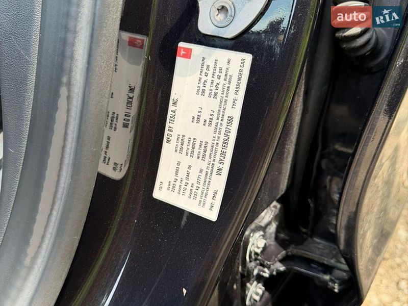 Седан Tesla Model 3 2018 в Киеве