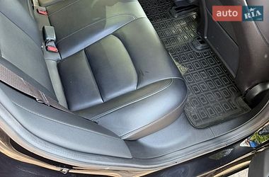 Седан Tesla Model 3 2018 в Киеве