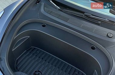 Седан Tesla Model 3 2022 в Киеве