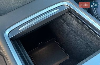 Седан Tesla Model 3 2022 в Киеве