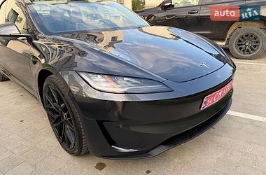 Седан Tesla Model 3 2024 в Львові