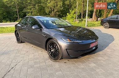 Седан Tesla Model 3 2024 в Львові